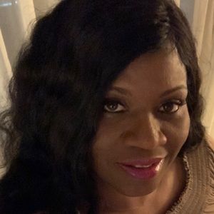 Meet your Posher, Yolanda